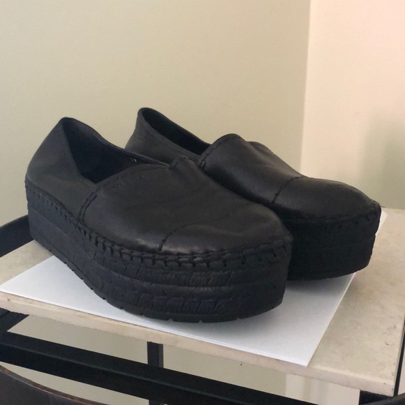 Black PRADA platform shoes - Picture 1 of 6